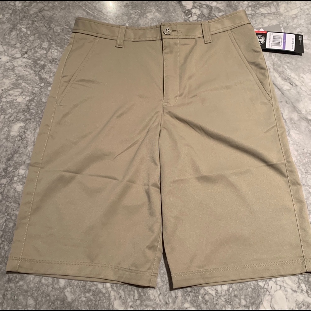 NEW Under Armour size 18 shorts